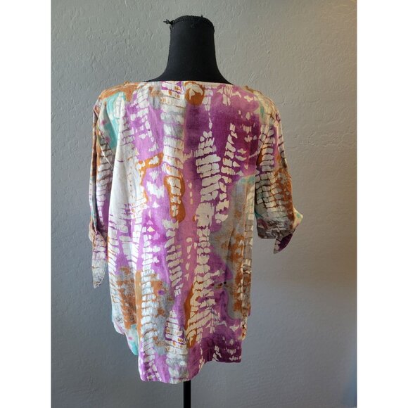 Sedona short-sleeved top a tie-dye or batik-style pattern in shades of purple - Picture 5 of 9